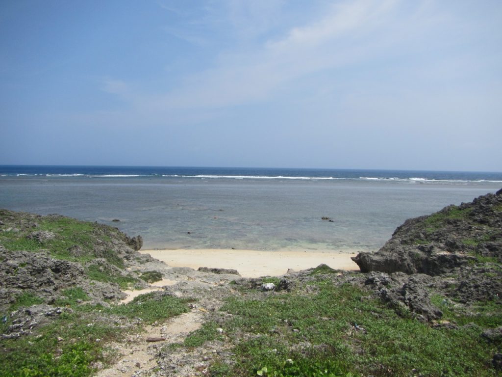 鳩間島の立原浜