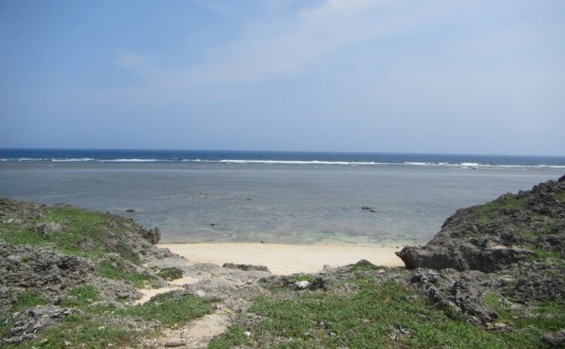 鳩間島の立原浜
