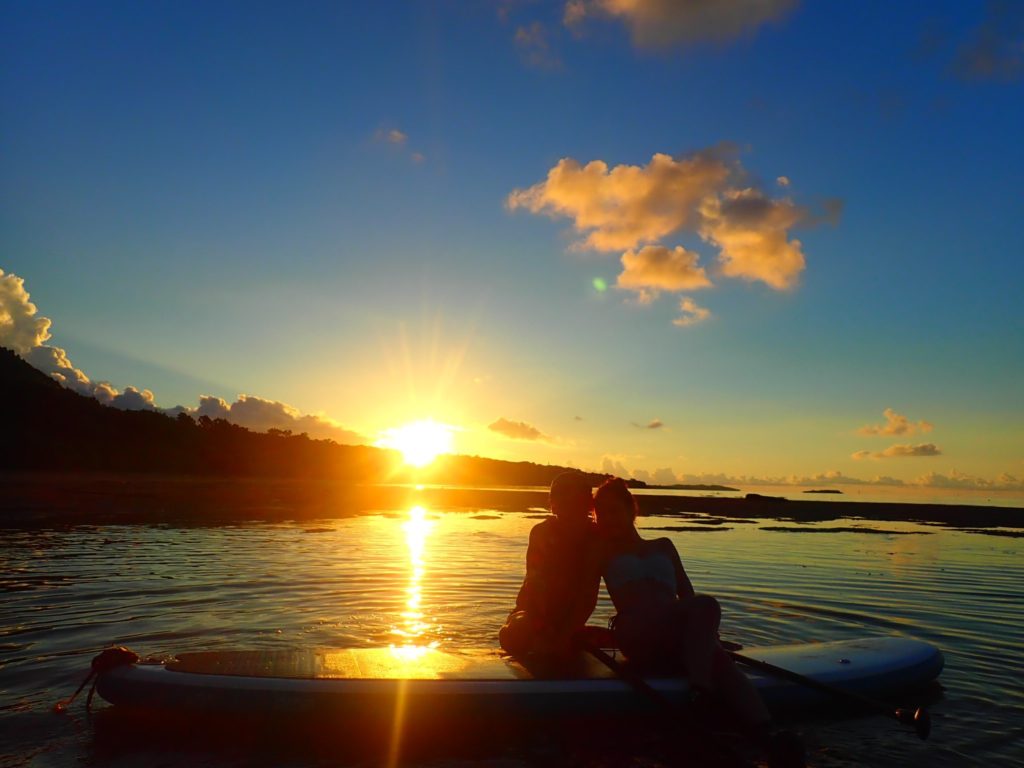 西表島の絶景の夕日を感じるスポット アクティビティ 西表島ツアーズ