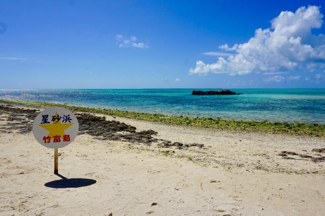 竹富島で過ごす昔ながらの沖縄旅！西表島からの行き方や人気の観光スポットをご紹介