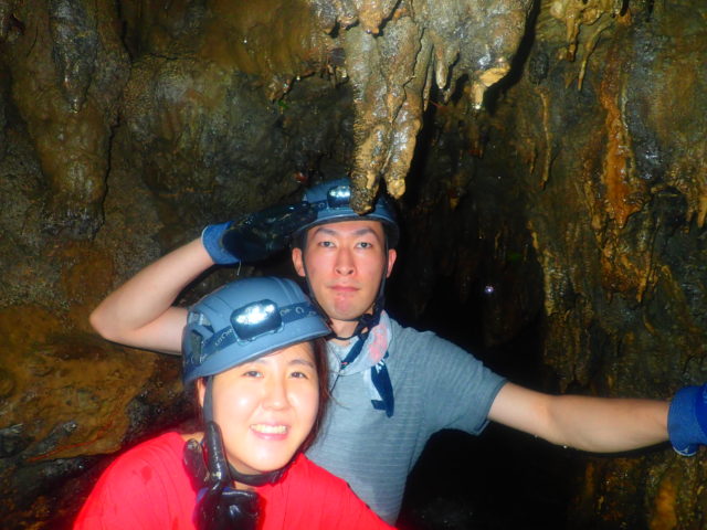 鍾乳洞を探検！西表島のケイビングは誰でも楽しめる！