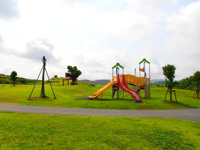 ウナリザキ公園遊具