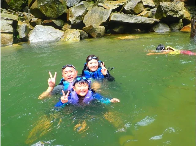 マングローブカヌー　子供主役