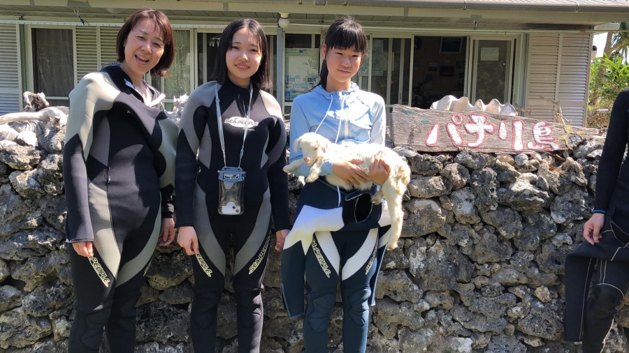 【西表島大原港発着/1日】パナリ島（新城島）出身のガイドがご案内☆人魚伝説残る『パナリ島』散策＆シュノーケリングツアー★昼食付き（No.111）