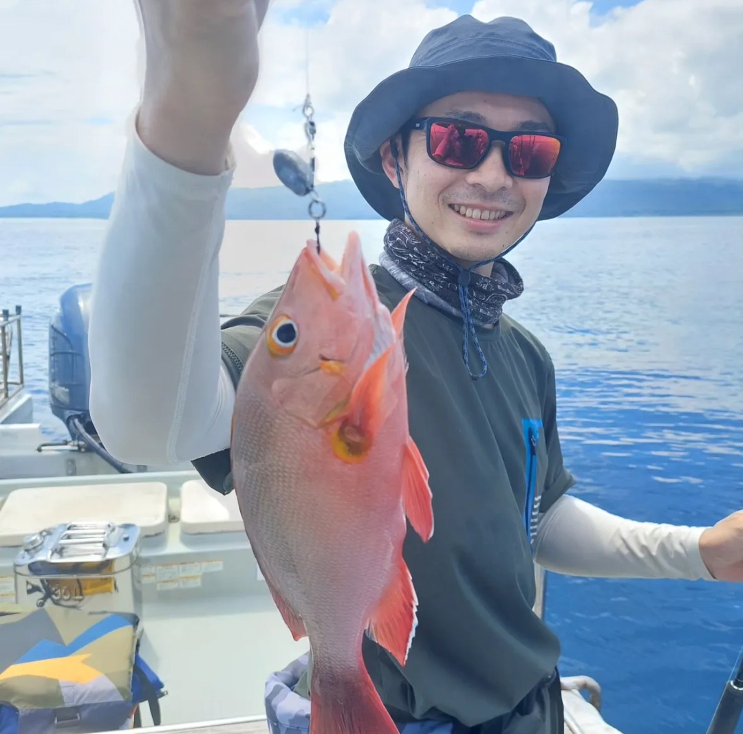 【西表島/約3時間】初心者歓迎！西表島近海で釣り体験コース＜居酒屋で調理可能＞釣った魚をそのまま夕食に☆家族旅行にもおすすめ（No.18）