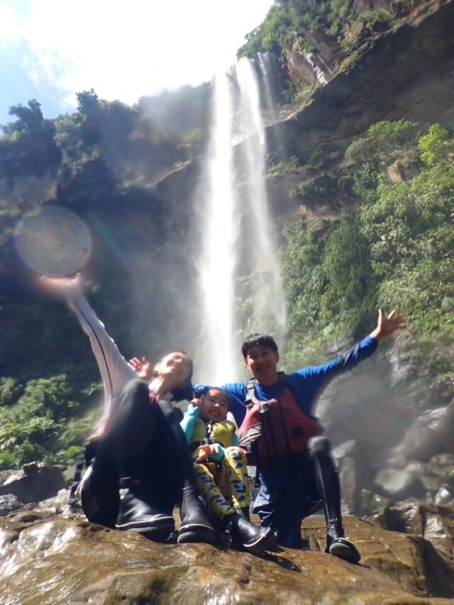 ピナイサーラの滝、マングローブカヌー